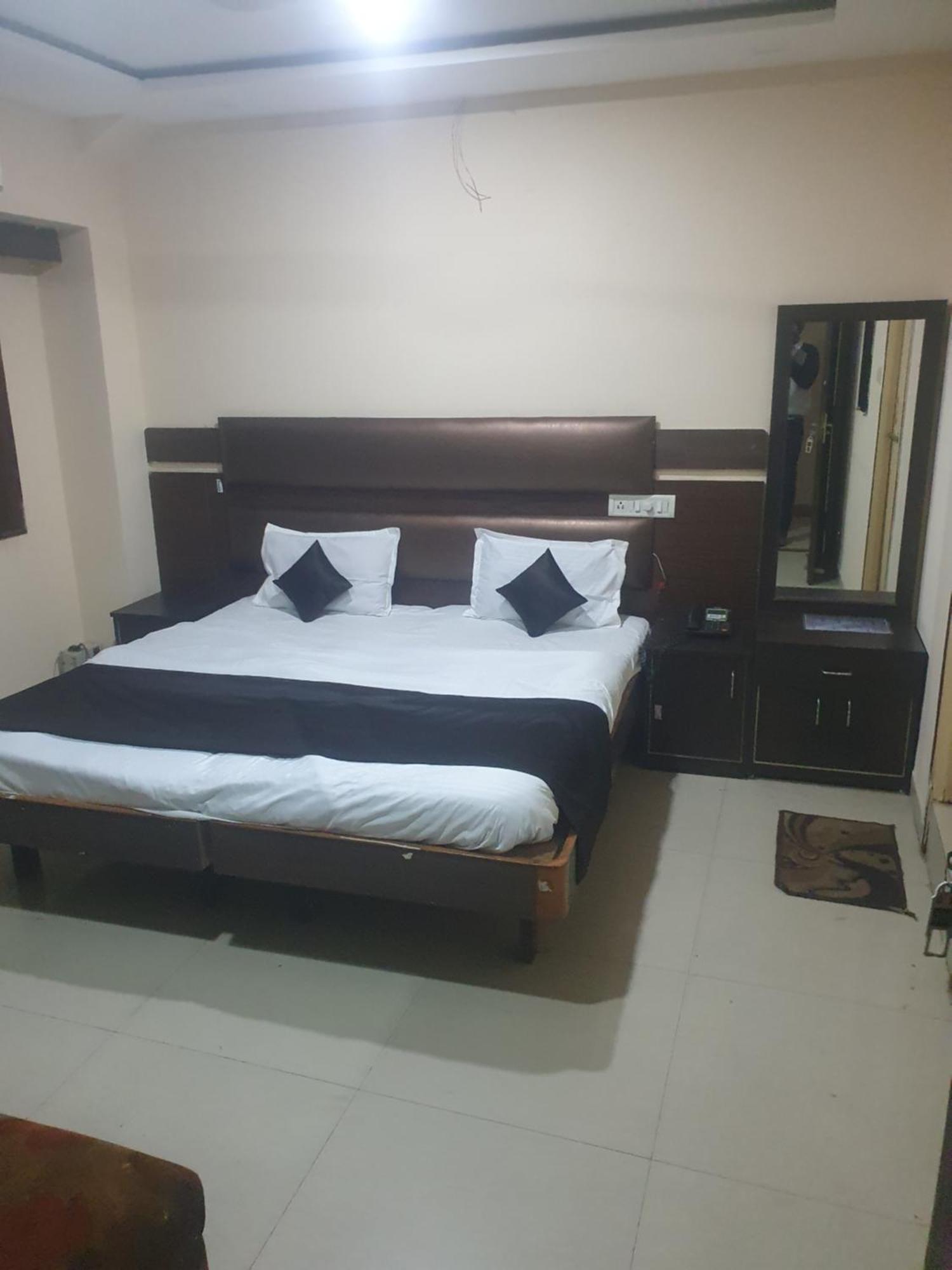 Hotel Anmol Ambikapur Room photo